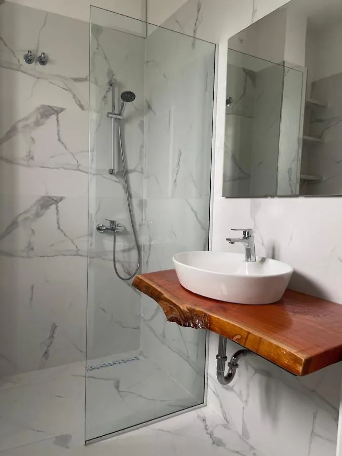 Sea La Vie Apartments Sarandë